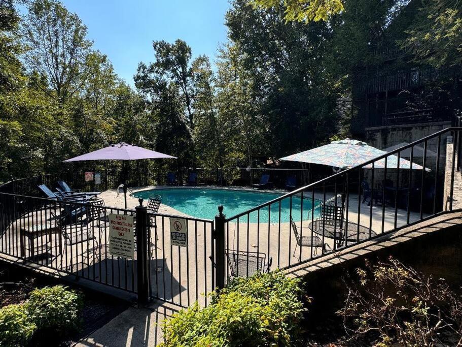 Relax At Forge Chalet Tranquil Retreat Near Attractions Pigeon Forge Luaran gambar